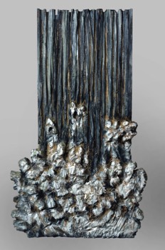  Kaskade · 2019 · Holz, Acrylfarbe · 72 x 43 x 3 cm 